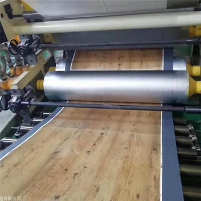 Ligne en bois chaîne d'extrusion de plancher de LVT de production de plancher de Lvt