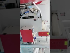 Machine d'extrusion de film de décoration de panneaux de meubles PETG avec unité de revêtement en ligne pour les panneaux brillants et mates