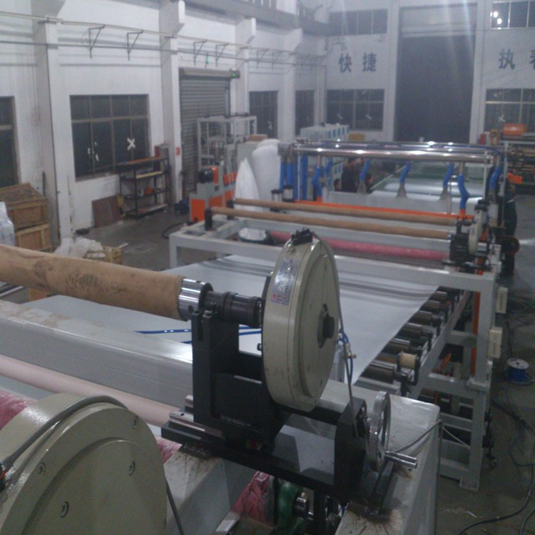 Derniers blogs de l'entreprise sur Solutions à haute capacité pour les lignes d'extrusion de tôles PC/PMMA extra-larges et épaisses