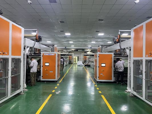 acheter Ligne d'extrusion de feuilles plastiques avec tables de calibrage 4 groupes et capacité d'extrusion de 350 kg/h pour une épaisseur de 0,5 à 1,5 mm online manufacture