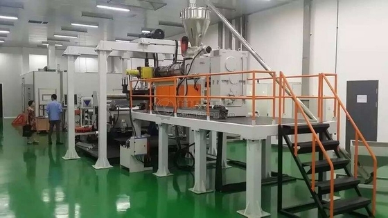 acheter CHINA GWELL Pet Machine d'extrusion de feuille utilisant une conception à double vis parallèle sans processus de cristallisation et de séchage online manufacture