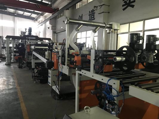 acheter Ligne d'extrusion de panneaux ABS PP HDPE pour une largeur de 1000-2000 mm et une épaisseur de 3-50 mm, feuilles de plastique résistantes à la corrosion online manufacture