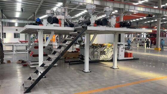 acheter Ligne d'extrusion de feuilles haute barrière GWELL PP-EVOH 5-7-11 couches pour thermoformage de contenants alimentaires avec machine à fabriquer des pots de yaourt de 800-1500mm de largeur online manufacture