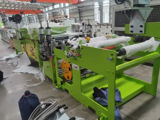 Acheter Machine d'extrusion de feuille de PP thermoformant à co-extrusion à 4 couches avec une largeur de 800 à 1500 mm et une puissance de 300 à 700 kg/h online manufacture